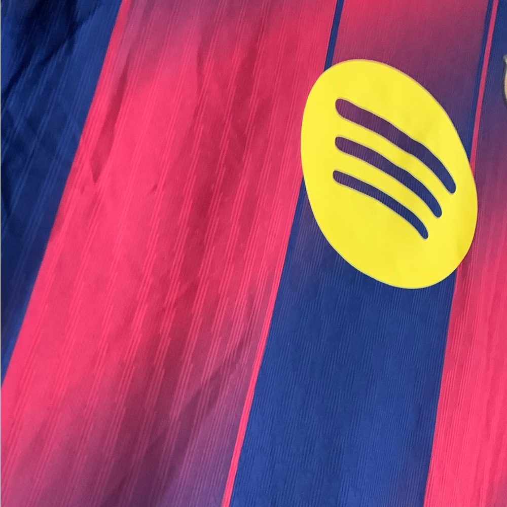 Barcelona 2025/2026 Jerseys - Picture 4 of 15